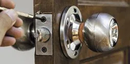 Amber Locksmith Store Cumberland, RI 401-249-9268 - Emergency-unlock